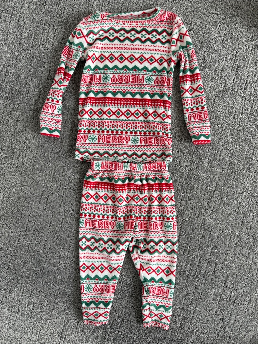 Cat & Jack Red, Green and White 'Merry' Holiday Kids Pajama Set